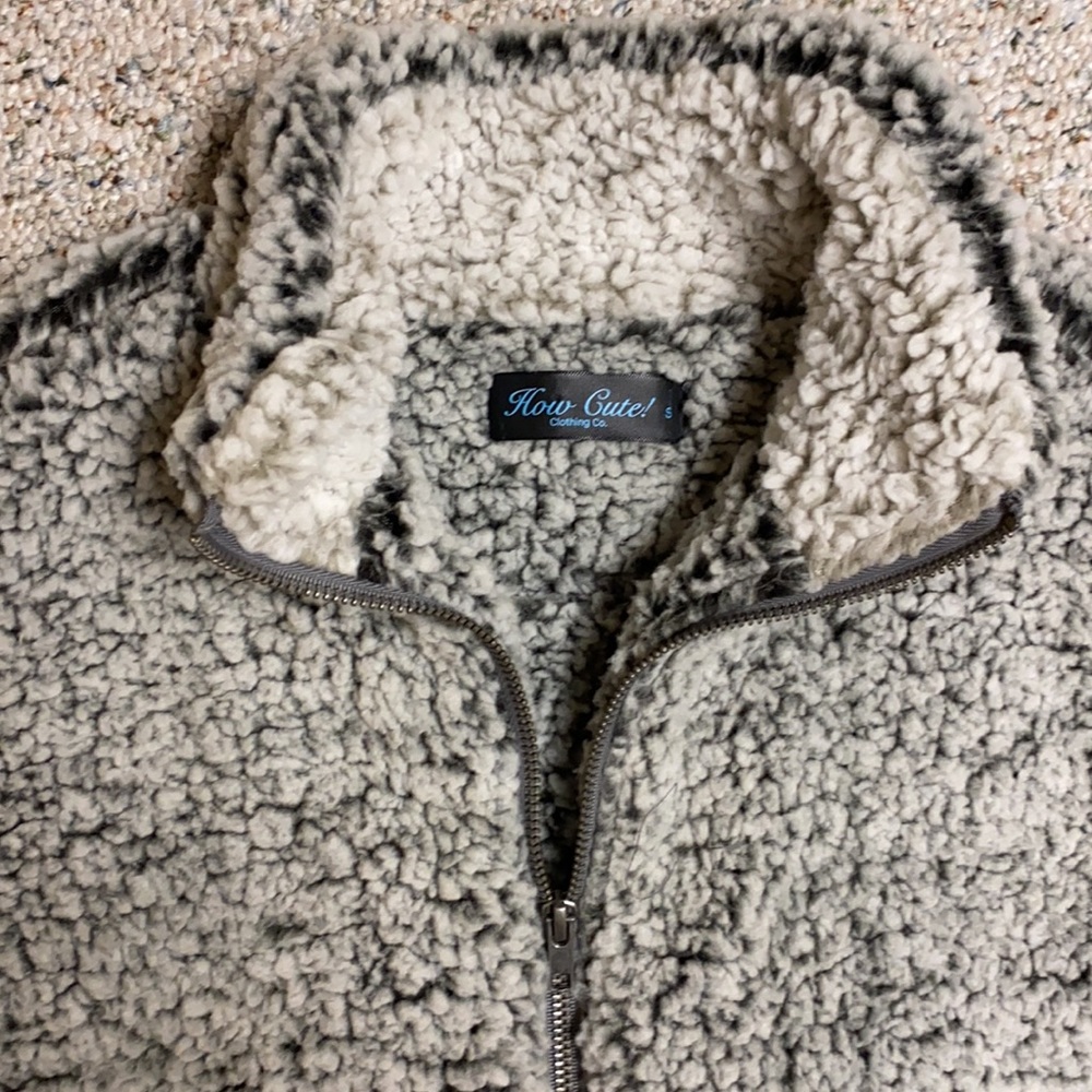 Vest - Picture 3 of 6